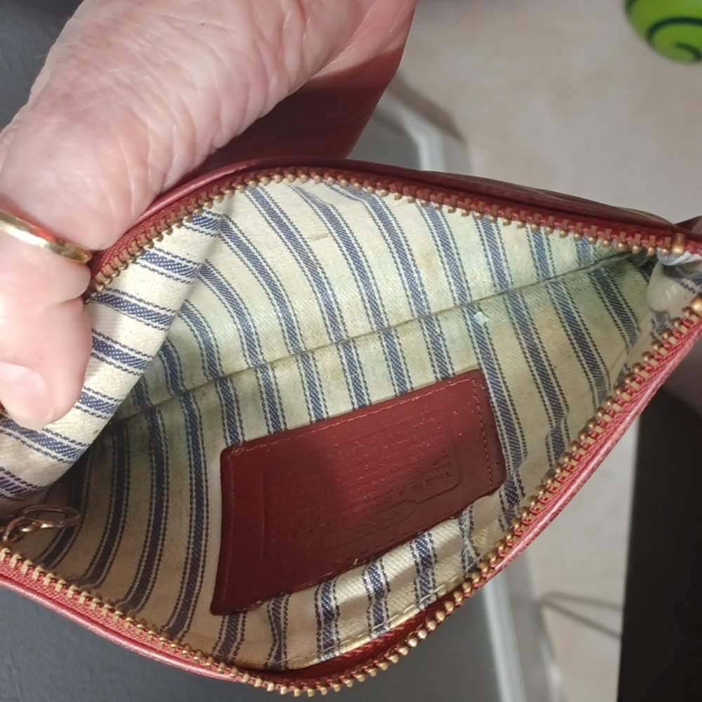 VINTAGE  COACH SKINNY COSMETIC BAG - Picture 13 of 17